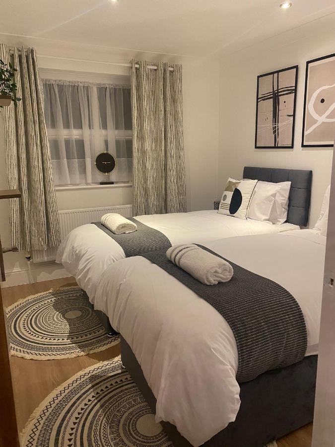 דנסטייבל Acacia Villa מראה חיצוני תמונה